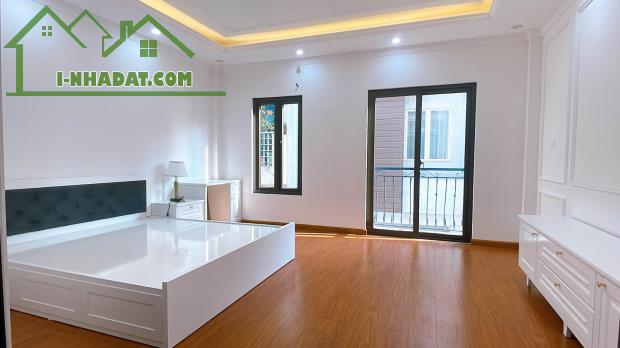 HOT ! NHÀ ĐẸP 5 TẦNG PHỐ NGUYỄN SƠN, GIA THỤY - LONG BIÊN. GARA Ô TÔ. HƠN 5 TỶ - 1