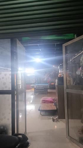 💥 Nhà Khương Đình, Thanh Xuân, Sát phố 5m, Ô tô vào nhà, 106m2 C4 MT 8.5m, Chỉ 16.8 Tỷ 💥