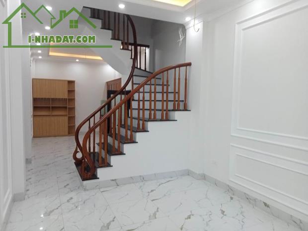 CỰC NGON BỔ RẺ! NHÀ ĐẸP 40M2 x 5 TẦNG PHỐ CỔ LINH – LONG BIÊN, Ô TÔ THÔNG. GIÁ 5 TỶ X - 4