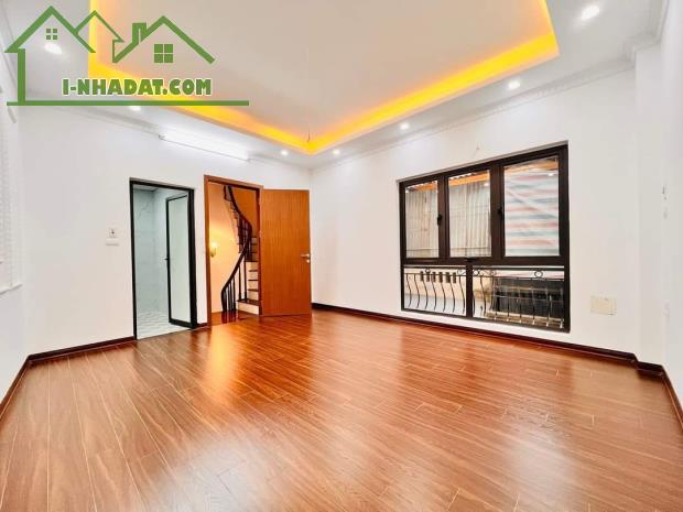 Kim ngưu nhà mới koong - mặt ngõ thông - nội thất xịn - Gần phố. Gía 5.95 tỷ - 2