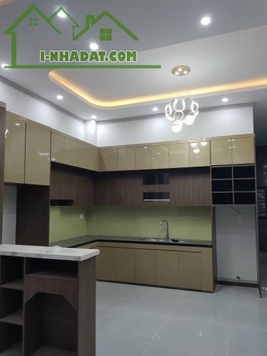 Cần bán gấp căn nhà 1 trệt, 1 lầu p tân Phong Biên Hòa. 90 m2 shr thổ cư chỉ 4,3tỷ - 1