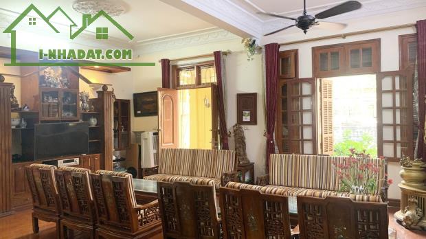 💥 Biệt thự Sân vườn Thái Thịnh, Đống Đa, 190m2 4T, MT 7m, Siêu VIP, Chỉ 33 Tỷ 💥 - 1