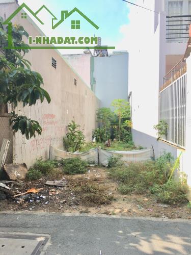 Lô đât mặt tiền hẻm 3 đường 160 tăng nhơn phú A, Diện tích 108m giá tốt