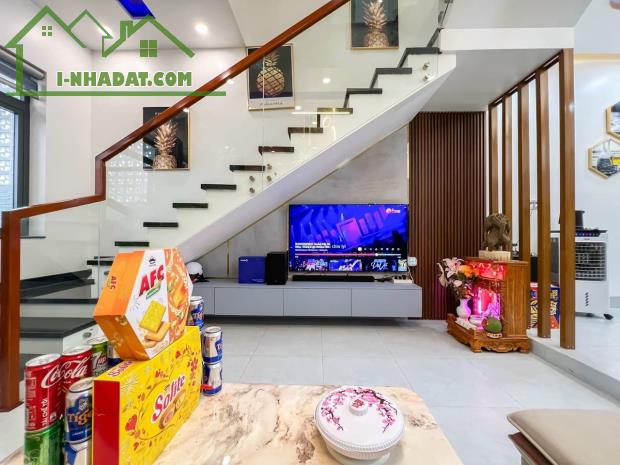 Ngang đẹp 6m, HXH Trịnh Đình Trọng, Tân Phú  - DT: 6m x 16 - 5 tầng - Chỉ 11,9 tỷ TL - 1