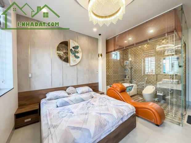 Ngang đẹp 6m, HXH Trịnh Đình Trọng, Tân Phú  - DT: 6m x 16 - 5 tầng - Chỉ 11,9 tỷ TL - 3