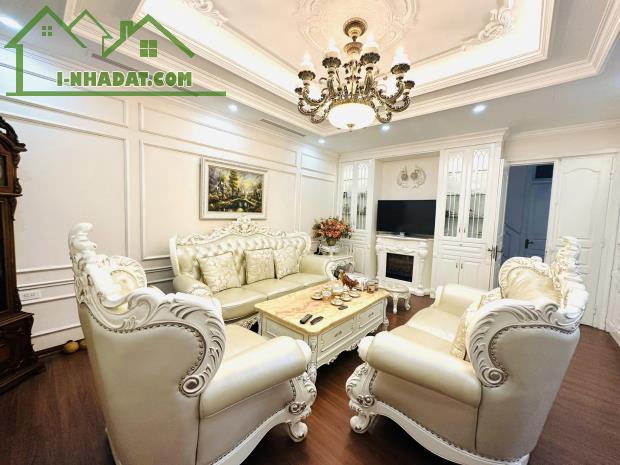Cần bán gấp biệt thự khu VIP Cầu Giấy 180m2, 5T, lô góc, thang máy, tặng nội thất xịn, - 5