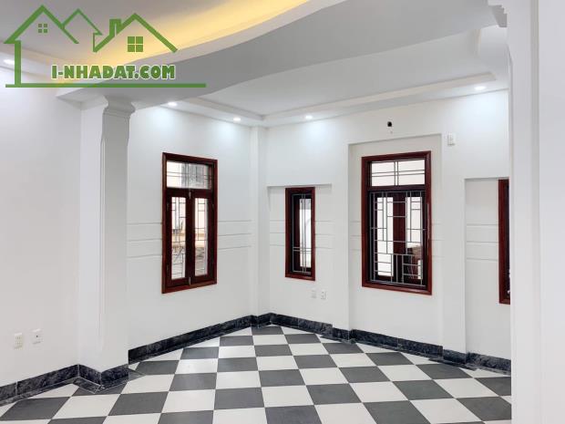 ⚜️ Bán nhà mặt phố Tôn Đức Thắng, Đống Đa, 80m2 2T MT 5m, Chỉ 19 Tỷ ⚜️