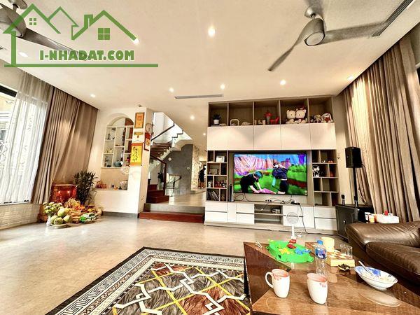 ⚜️ Bán Biệt Thự Vinhomes Riverside, Long Biên, 290m2 4T MT 8.6m, Chỉ 82 Tỷ ⚜️