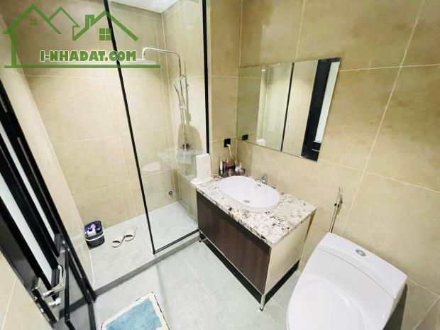 Bán nhà Long Biên đường Cổ Linh đối diện Aeon Mall 45m 6 tầng Gara thang máy 6,7 tỷ - 4