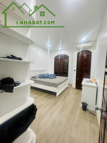 ⚜️ Biệt thự Mặt phố Nguyễn Khang, Cầu Giấy, 155m2 3T MT 9m, Giá chỉ 33.5 Tỷ ⚜️ - 1