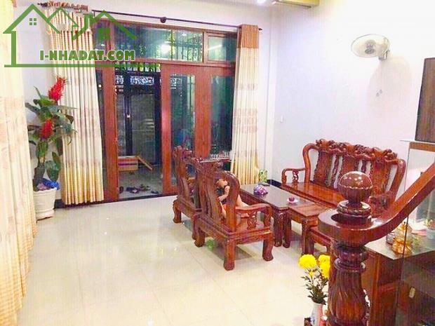 Trung Tâm Hải Châu, Gần Bệnh Viện Đa Khoa, DT 55m2 x3 tầng, chỉ 3tỷx (0935.621.182)