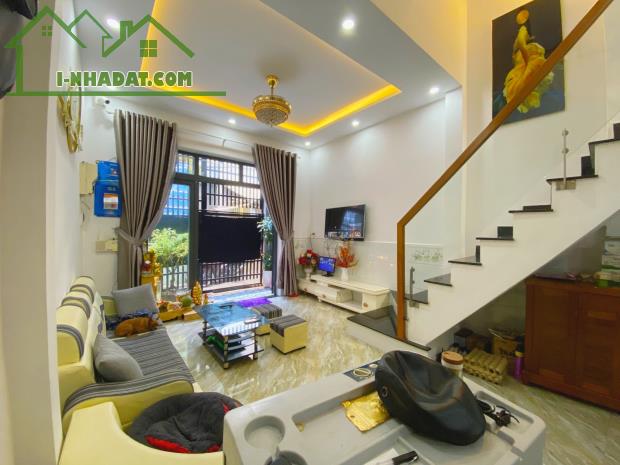 Q. Hải Châu, Gần Cầu Rồng - Sân Bay, DT 55m2, vào ở ngay, nhỉnh 3 tỷ - 2
