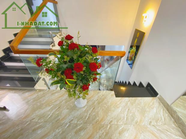Q. Hải Châu, Gần Cầu Rồng - Sân Bay, DT 55m2, vào ở ngay, nhỉnh 3 tỷ