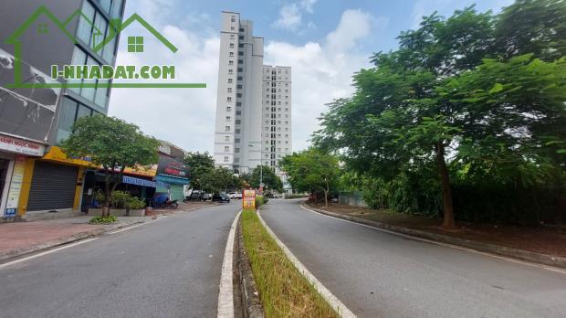 Bán đất Phân lô phố Cổ Linh, Mặt Đường 4 Làn Xe, View Công Viên, Hồ Điều Hòa, Elegent - 2