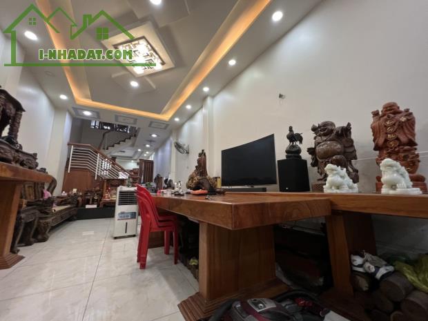 Nhà 100m2, 4 tầng ngay Sân Goll Tân Sơn Nhất phù hợp khách mua ỏ, Kinh Doanh. - 1