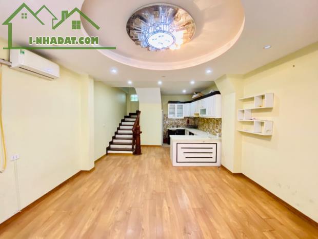 Ô TÔ ĐỖ CỬA, NHÀ AN DƯƠNG VƯƠNG, TÂY HỒ, VỊ TRÍ ĐẸP, NHÀ MỚI, 50M, 5T, MT4,2m,  8.xTỷ - 1