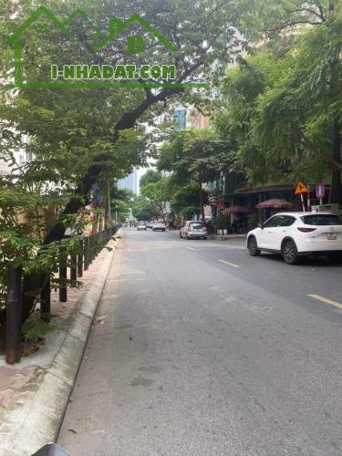 Bán nhà MP Kim Mã Thượng Ba Đình, khu kinh doanh, giao thông thuận lợi, nhiều tiện ích.