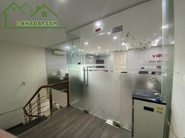 (PENTHOUSE) Bán chung cư quận Đống Đa Trường Chinh 289m 4PN Ngã Tư Sở view Royal City - 2