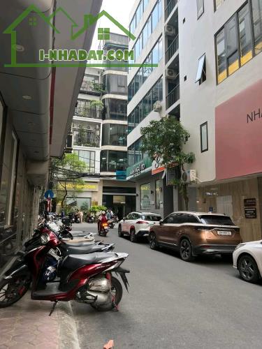 Bán nhà phố Nguyên Hồng, Đống Đa, ô tô, vỉa hè 7 tầng thang máy, vừa ở vừa cho thuê 40 tr!