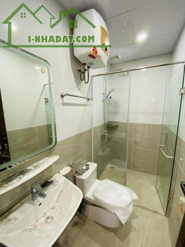 CC bán nhà Phân lô Giang Văn Minh TT Ba Đình ĐT 60 m2, 6 tầng Giá 16 tỷ. Lh 0915229868 - 5