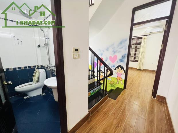 MẶT PHỐ LẠC NGHIỆP HAI BÀ TRƯNG, KINH DOANH ĐỈNH Ô TÔ TRÁNH VIEW CÔNG VIÊN, SỔ VUÔNG 16 tỷ - 1