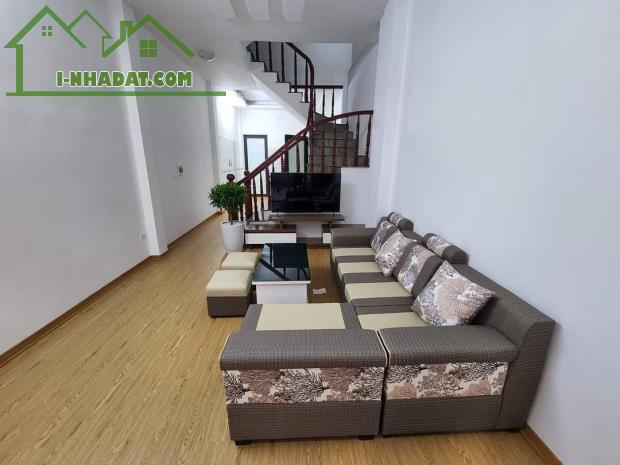 Bán Nhà Hoàng Mai, Trương Định, 52m 6 phòng, 4 Tỷ - 1