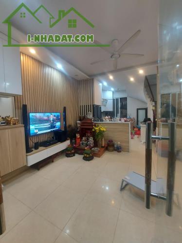 Bán Nhà Riêng Đường Nguyễn Khoái - Q. Hai Bà Trưng 37/40m2 5 Tầng 5 Tỷ - 1