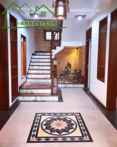 Cho thuê biệt thự KĐT Việt Hưng. S: 200m2. Thiết kế gồm 3 tầng 5 ngủ 5wc- - 2