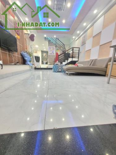 Hẻm Xe Tải Chu Văn An, Phường 12, BìnhThạnh, Ngang 4.1 nở hậu 5.5 x 15m, 2 tầng, Nhỉnh 6Tỷ - 2