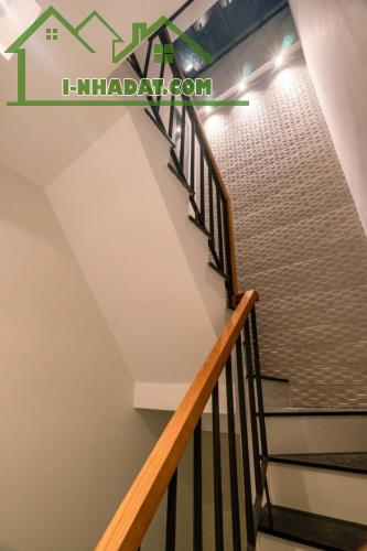 Nhà Mặt Tiền Đường Võ Văn Tần, Quận 3, 45m2, 5 Tầng, Ngang 3m, Dài 15m