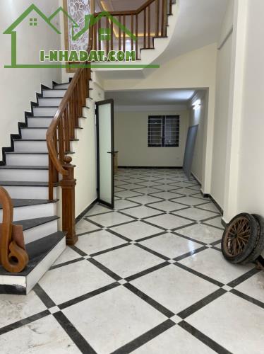 Bán nhà Tả Thanh Oai, Thanh Trì, DT35m 4T. Giá 2,15 tỷ