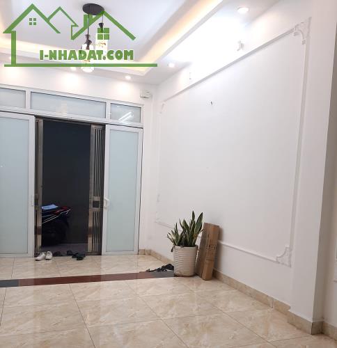 Bán nhà phố Trường Chinh Đống đa ngõ nông thoáng kinh doanh tại nhà 38m nhỉnh 6 tỷ