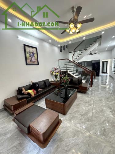Bán nhà mặt phố Thạch Bàn, Long Biên, hàng xóm Vinhomes, 80m, MT6m, KD, cho thuê VP - 2