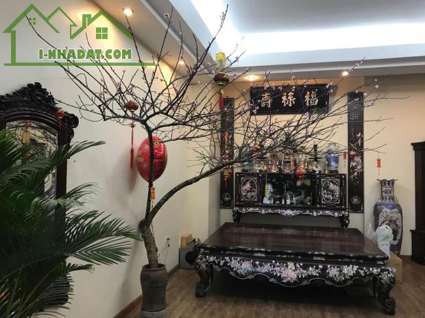 Bán nhà mặt phố Ngô Gia Tự, Long Biên, DT405 m2, Mặt tiền 11m, 3 tầng, Giá 48 tỷ - 1