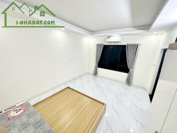 Bán nhà phố Đại La 56m2*5 tầng, MT 8.3m, giá 7.9 tỷ - 1
