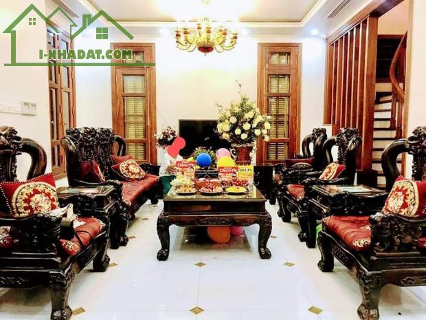 BÁN NHÀ ĐÀO TẤN LÔ GÓC 3 MẶT THOÁNG 57M 4T HƠN 19TỶ
