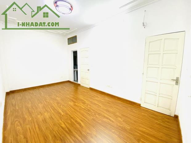 Đào Tấn, Lô Góc 3 Thoáng, Ô Tô Đỗ Của, Ngõ Thông, 65m, 4T, MT 5,9m, 16,2 Tỷ, KD Cho Thuê - 1