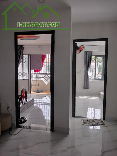 Chính chủ cần bán căn hộ Chung cư Hưng Phú 64m2 Vĩnh Hải Nha Trang