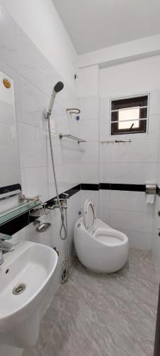 Hàng hót!!! Nhà đẹp rẻ có 102 tại  Mậu Lương- Đa Sỹ - Kiến Hưng  Hà Đông. dt 33m2, 5.3 tỷ
