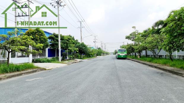 bán xưởng Dệt Nhuộm 11.000m2 thuộc Đức Hòa, Long An giá 90 tỷ Lh: 0949 861 287