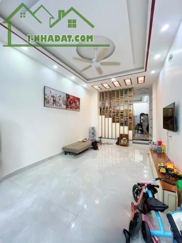 GIA ĐÌNH CẦN BÁN GẤP CĂN NHÀ KHU BÊN SÔNG HIỆP BÌNH CHÁNH - 2