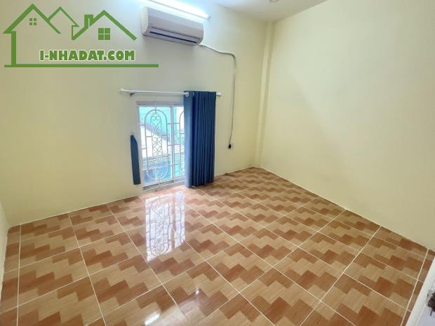 CHỈ 4.65 TỶ, 76M2 NHÀ 2 TẦNG NGANG 4.7 NỞ HẬU 8M DÀI 15M, NHÀ MỚI Ở NGAY, CÁCH PHẠM VĂN - 2