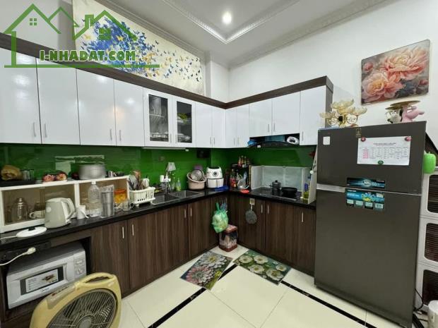 Bán Nhà Phố Hồng Tiến, Bồ Đề, Hoàng Như Tiếp, 32m2, 5 Tầng, Phân Lô, Ô Tô Thông, Hơn 5 Tỷ - 1