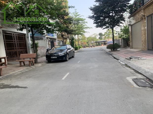 Độc nhất một lô đất 75m2 đấu giá TT4 khu đấu giá Việt Hưng, cạnh Vinhome Riverside