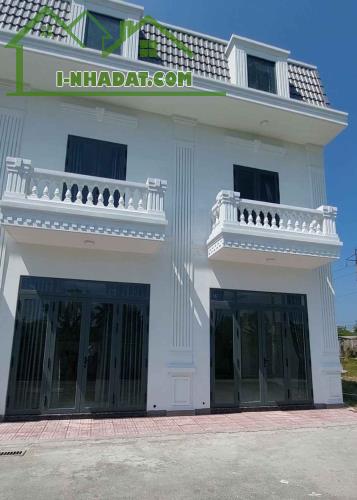 Nhà 1 trệt 1 lầu mới xây tại khu dân cư Thân Cửu Nghĩa