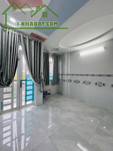 CĂN 2 MẶT TIỀN ( 60M2 ) - 4×15M - 3 PHÒNG NGỦ - HẺM THÔNG XE HƠI VÀO NHÀ - NHỈNH 5t, Nhà - 3