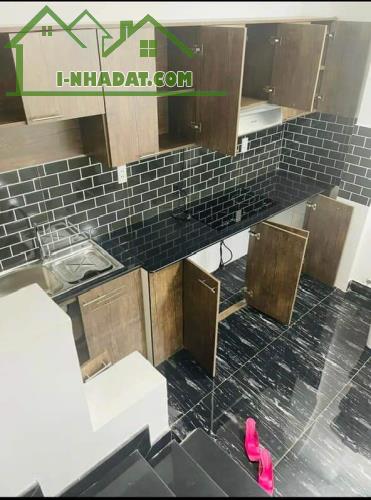 Nhà MT Đường Số 11, P Tân Kiểng, 4x16m, 3 tầng, chỉ 11 tỷ 5, ngay bên Chợ Chiều, Quận 7, B - 3