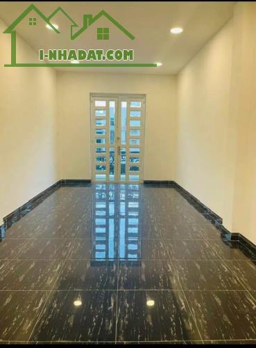 Nhà MT Đường Số 11, P Tân Kiểng, 4x16m, 3 tầng, chỉ 11 tỷ 5, ngay bên Chợ Chiều, Quận 7, B - 5
