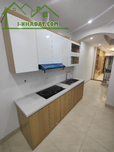 BÁN NHÀ PHỐ TRẦN KHÁT CHÂN 33.5M2, 4 TẦNG, MT 3M, GIÁ 5.6 TỶ, NGAY TRUNG TÂM. - 1