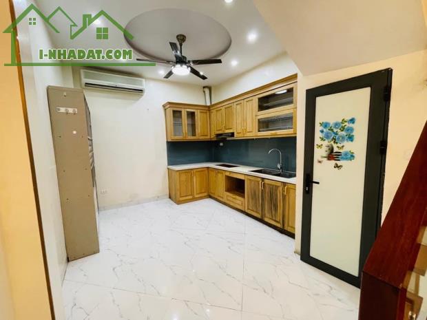 Bán nhà đẹp 8.8tỷ phố Đê La Thành 55m2 4tầng mặt tiền 4.2m Ba Đình - 1